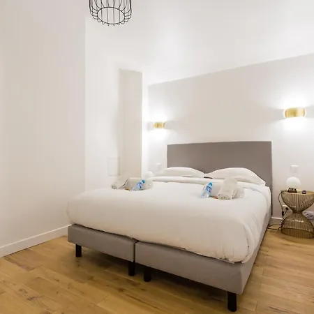Cmg Rivoli/ Notre-dame I Apartment