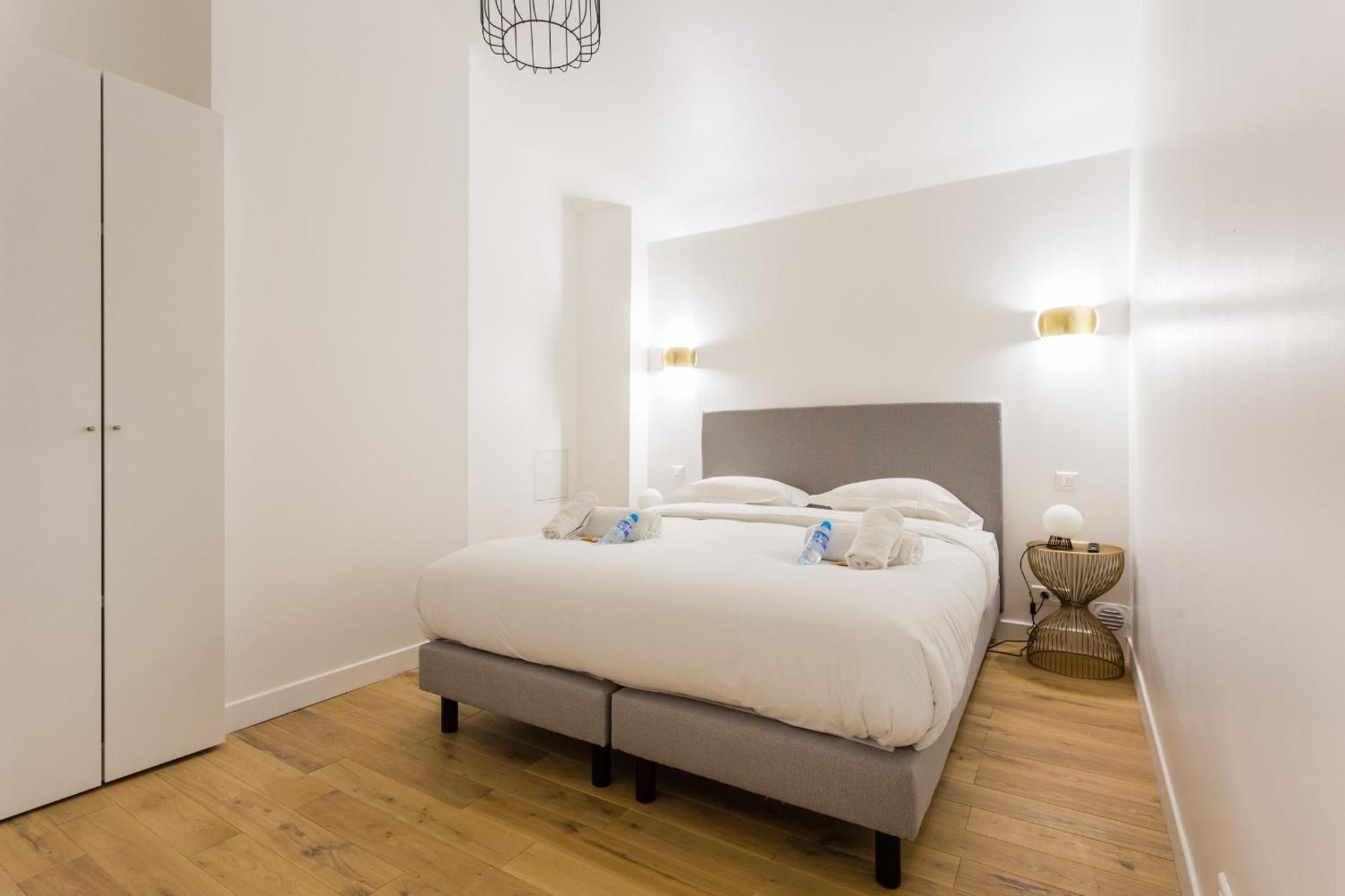 Cmg Rivoli/ Notre-dame I Apartment